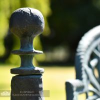 Decorative Ball Finial Of Cast Iron Garden Becnh