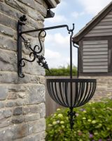 Digital Representation of “Fenwick” Hanging Flower Basket & Matching Bracket mounted on grey brick wall