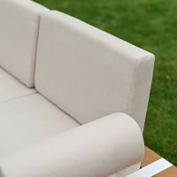 The "Evesham" 5-Seater Garden Furniture Set - Cream Cushion Close Up The "Evesham" 5-Seater Garden Furniture Set - Cream Cushion Close Up