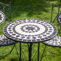 The "Santa Oliva" Foldable 2-Seater Mosaic Dining Set Table Top Close Up The "Santa Oliva" Foldable 2-Seater Mosaic Dining Set Table Top Close Up