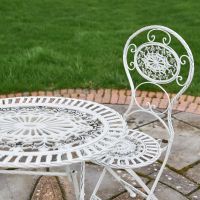 Ornate Table & Chair Dining Set in a Vintage Cream Ornate Table & Chair Dining Set in a Vintage Cream