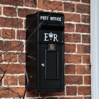 "Original Reproduction" Elizabeth Regina Slim Post Box on Wall 