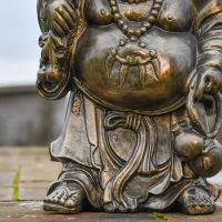 Close-Up of Lower detailing