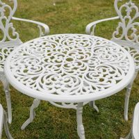 The "Bridgwater" 4-Seater Garden Dining Set - White Table Top Close Up