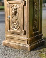 base of “Raventree” Deluxe Camden Free Standing Post Box in Brushed Gold