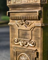 Details on “Raventree” Deluxe Camden Free Standing Post Box in Brushed Gold