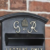 Close up of Gold Hand painted GR Lettering 