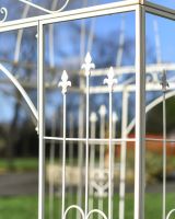 Close Up of Cream Finials Close Up of Cream Finials
