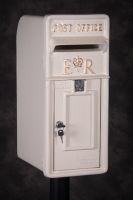 "Original Reproduction" White Elizabeth Regina Post & Parcel Box