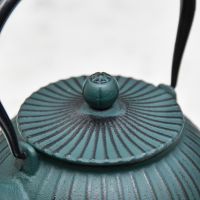 Close-Up of Closed Lid on "Farleigh" Green Cast Iron Teapot 