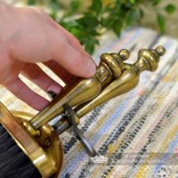 Traditional Handles on the Brush & Pan Set to Scale