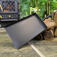 Close-up of the Large Spade