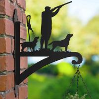 Game Season "Cocker Spaniel and Labrador" Steel Hanging Basket Bracket in Situ