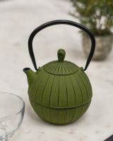 Green & Black Cast Iron "Ushirode Kyusu" Round Japanese Style Teapot in Situ