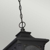 Holford Traditional Small Chain Lantern in Midnight Black Close Up of Chain Holford Traditional Small Chain Lantern in Midnight Black Close Up of Chain
