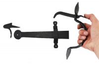 Iron thumb gate scale view Iron thumb gate scale view