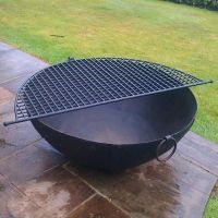 Kadai Fire Bowl Half Grill in situ in the Garden Kadai Fire Bowl Half Grill in situ in the Garden