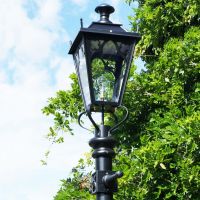 Black Gothic Lamp Post & Lantern Set 3.25m Black Gothic Lamp Post & Lantern Set 3.25m