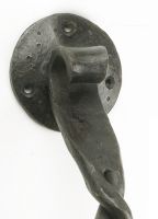Blacksmith Pull Handle - ’Twist’ (394mm) Blacksmith Pull Handle - ’Twist’ (394mm)