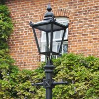 Victorian Lamp Post - Black - Lantern Head 