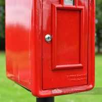 "Original Reproduction" Red Elizabeth Regina Post and Parcel Box With Stand "Original Reproduction" Red Elizabeth Regina Post and Parcel Box With Stand
