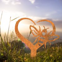 "Loving Nature" Bee Grave Marker Ground Spike in Rustic Finish in Situ "Loving Nature" Bee Grave Marker Ground Spike in Rustic Finish in Situ