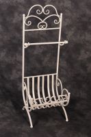 "Martha Mae" Vintage towel stand "Martha Mae" Vintage towel stand