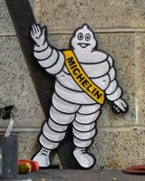 "Michelin Man" Cast Iron Automobilia Reproduction Sign "Michelin Man" Cast Iron Automobilia Reproduction Sign