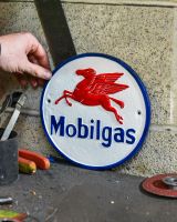 Scale image of Mobilgas Vintage Style Cast Iron Sign