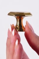 “Octavia” Cabinet Knobs