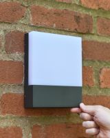 Scale image of exterior wall light 