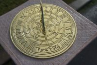Polished Brass "Time Flies" Sundial - 200mm Polished Brass "Time Flies" Sundial - 200mm