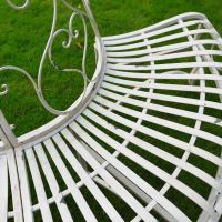 Close-up of the Scrolled Design Close-up of the Scrolled Design