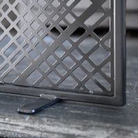 Close up of integrated feet and criss cross design