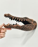 Scale image of crocodile animal wall bust