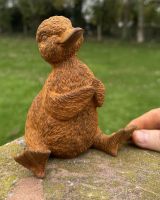 Scale image of Rustic Cast Iron "Daisy" the Duckling Sculpture