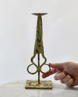 Scale image of scissor candlestick  Scale image of scissor candlestick