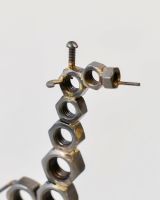 Close up of "Yster" The Scrap Metal Giraffe Sculpture