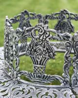 Close-Up of Antique Silver Finish on Solid Antique Gold "Royale" Aluminium Full Tree Guard & Bench Close-Up of Antique Silver Finish on Solid Antique Gold "Royale" Aluminium Full Tree Guard & Bench