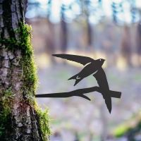 Steel Swift Tree Spike - Black in Situ Steel Swift Tree Spike - Black in Situ