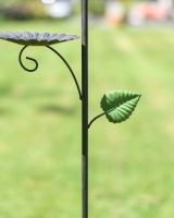 Leaf and Sunflower Design on Garden Spike Leaf and Sunflower Design on Garden Spike