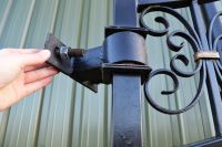 “Hesbrook Grange” Wrought Iron Driveway Gates “Hesbrook Grange” Wrought Iron Driveway Gates