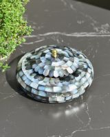 Top view of scalloped edge trinket box