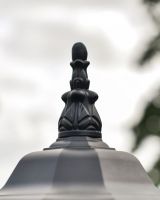 Tourega Pillar Light finial close up