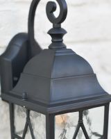 Traditional Cast Aluminium "Bisham" Wall Mounted Lantern Roof