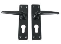 Traditional Smooth Black Lever Euro Lock Door Handle Set Traditional Smooth Black Lever Euro Lock Door Handle Set