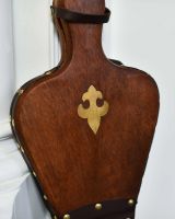 Close-Up of Fleur-de-Lys Design