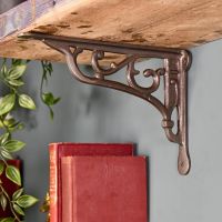 Antique Iron Wall Bracket 15 x 20cm