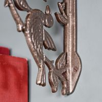 Close up of bird detailing and mounting aspect 