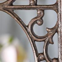 Close up of "Vine" detailing 
